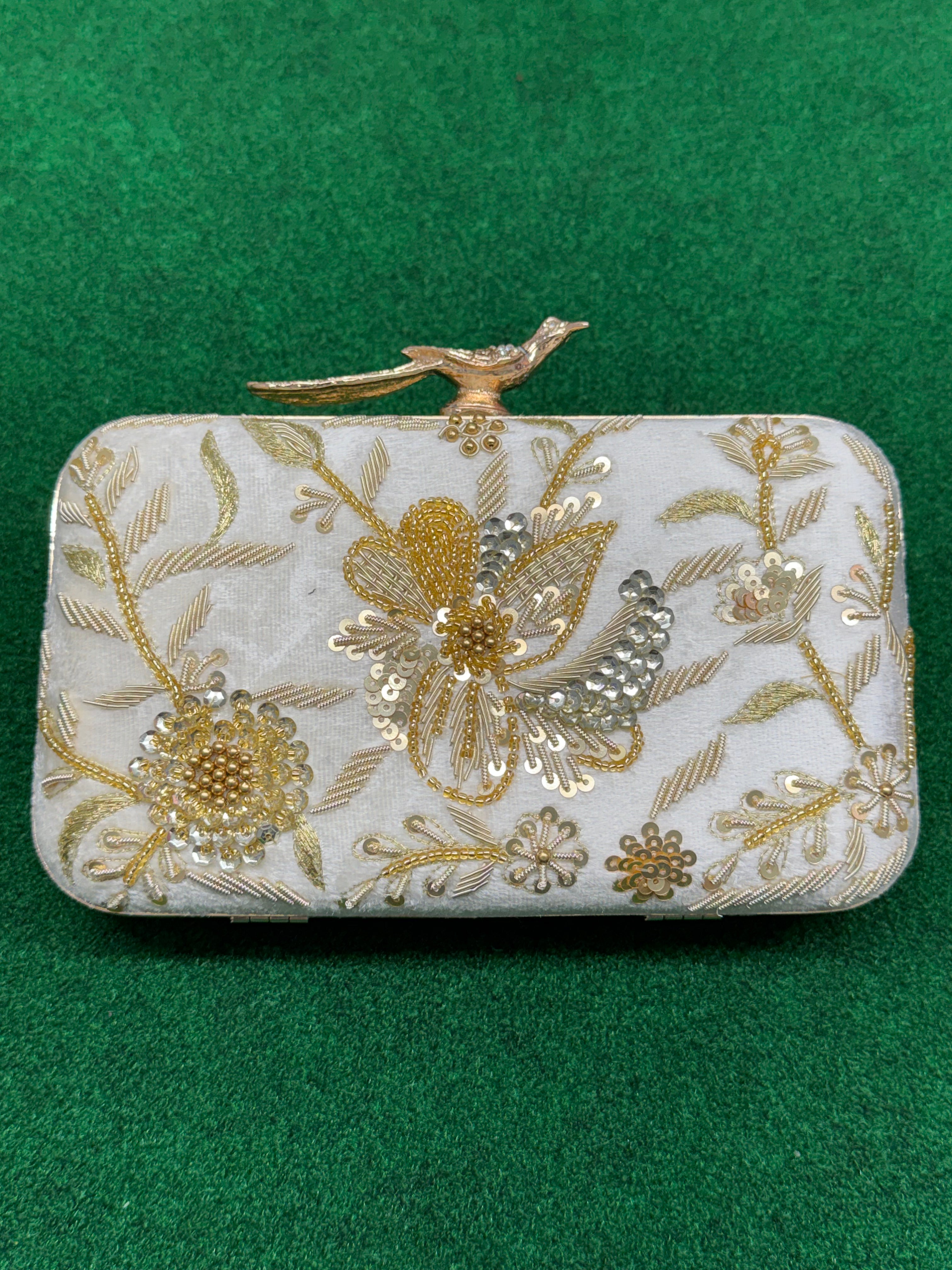Embroidered Clutch peacock top clasp handbag (String included)