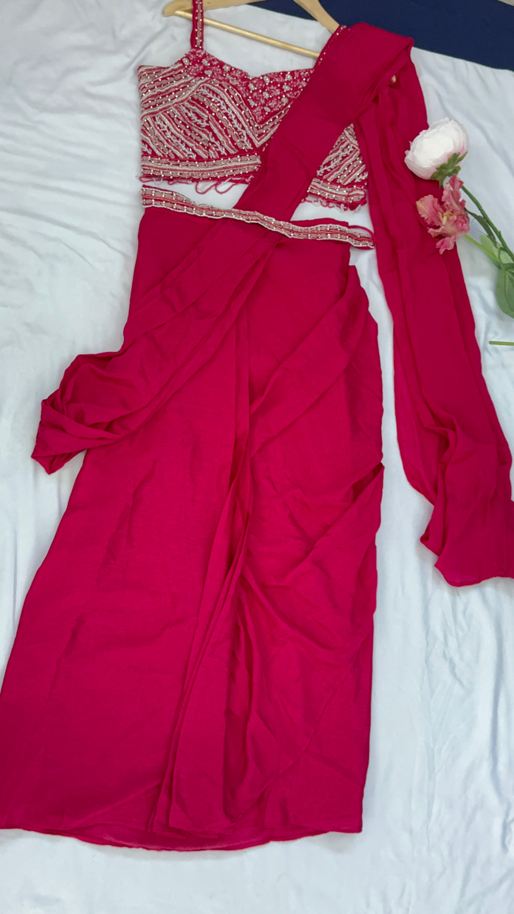 Indo-Western Style One Minute Saree Georgette Fabric Sleeve Less Blouse, unattached sleeves and comes with waist belt